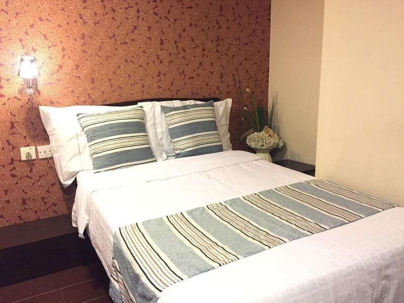 California Hotel Гонконг Экстерьер фото