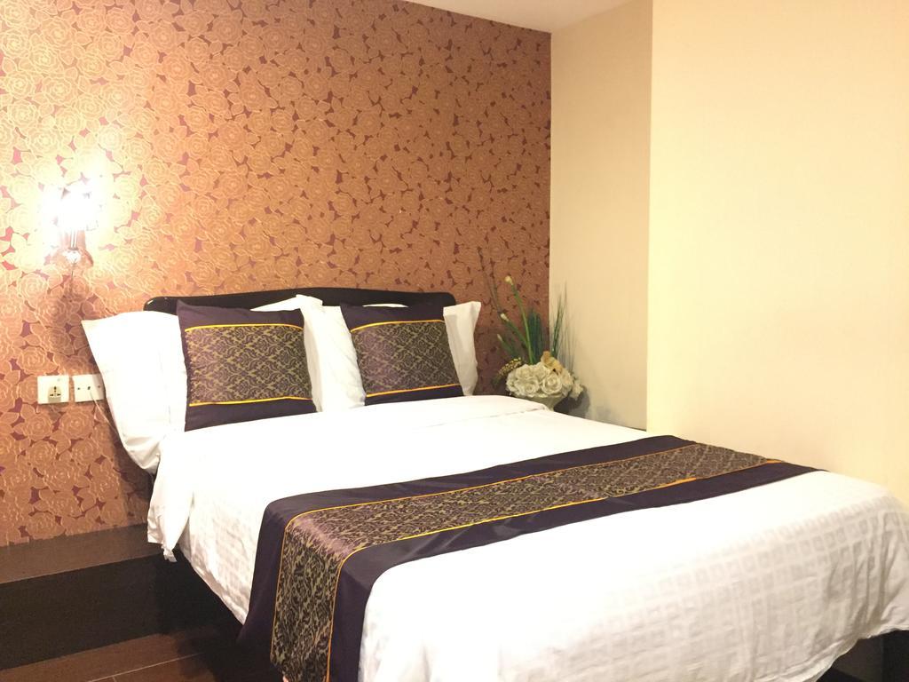 California Hotel Гонконг Экстерьер фото