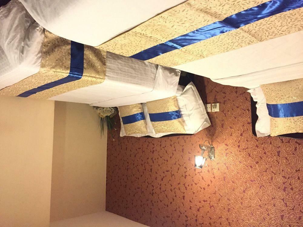 California Hotel Гонконг Экстерьер фото
